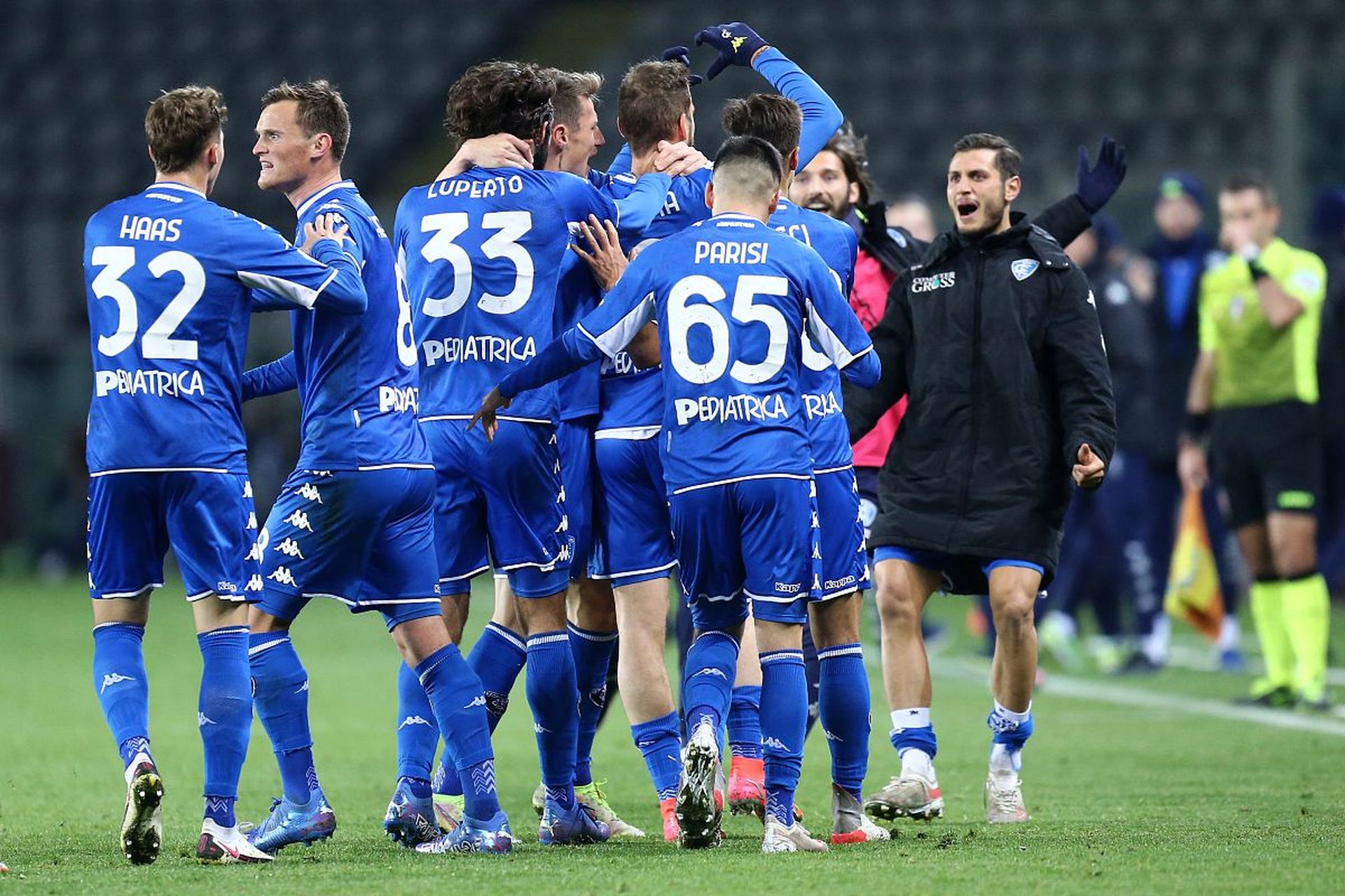 的教导下成 的教导下成