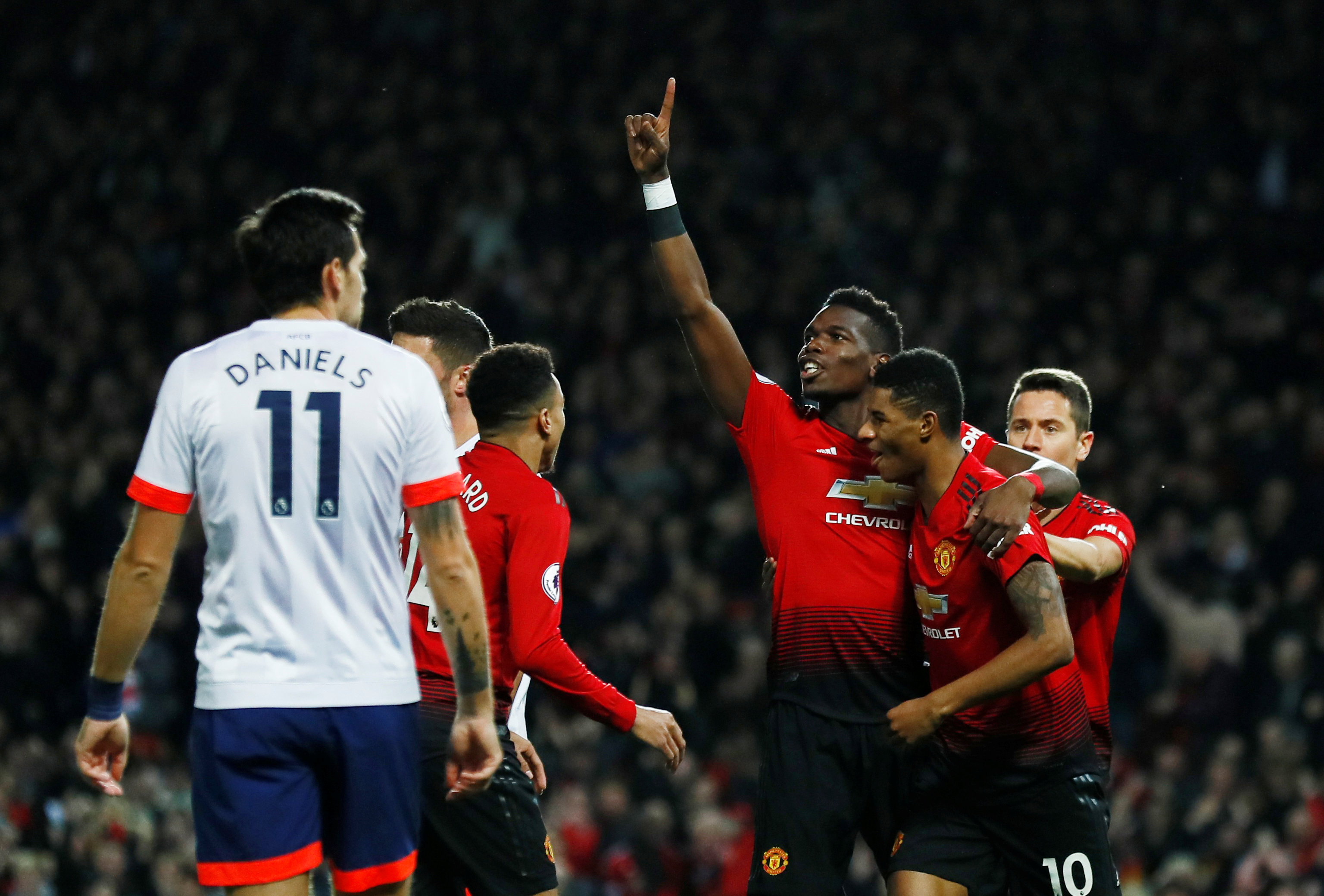 俱乐部也采 俱乐部也采