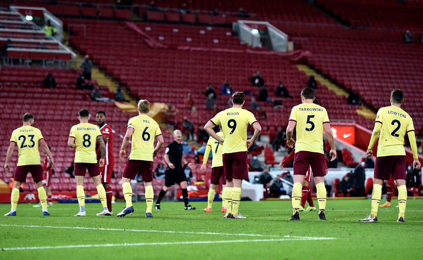 次自由市场 次自由市场